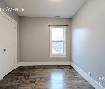 Spacious 3-Bedroom Unit at 475 Louis Avenue, Windsor! - Photo 6