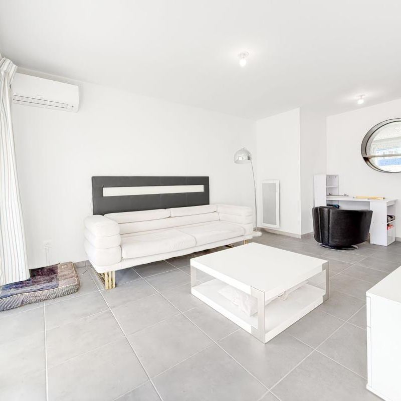 Location Appartement 3 pièces Meublé NICE 06300 - Photo 1