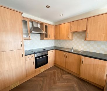 2 bedroom flat to rent - Photo 5