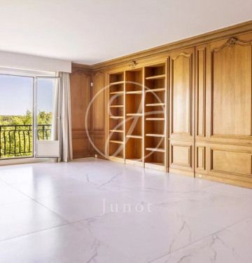 Appartement • Rue de Versailles-Monastere - Photo 1