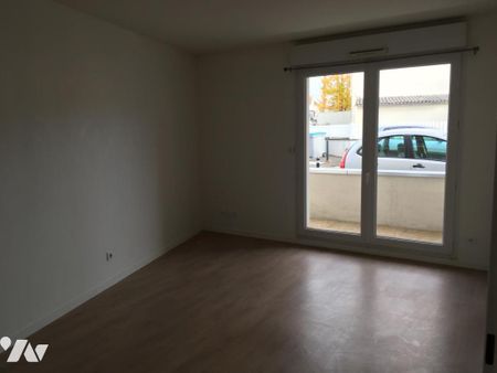 APPARTEMENT T1BIS - QUARTIER ROUTE DE RENNES - PETIT PORT - SURFACE 33 M ² - Photo 2