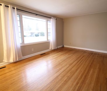 For Lease - 68 Elizabeth Crescent, Belleville, Ontario - Photo 2