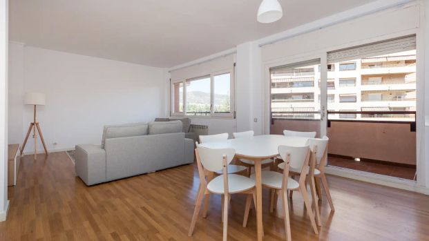 Piso de alquiler en Calle del Pisuerga, La Maternitat i Sant Ramon - Photo 1