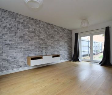 4 bedroom terraced house to rent - Photo 3