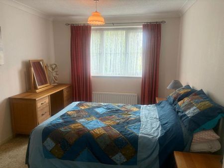 4 bedroom detached house to rent - Photo 5