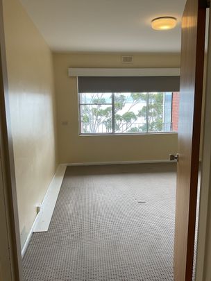 4/25 Nile Avenue, Sandy Bay TAS 7005 - Apartment For Rent | Domain - Photo 1