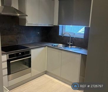 1 bedroom semi-detached house to rent - Photo 3