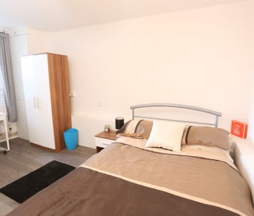 Spey Street – Room 4 - Photo 5