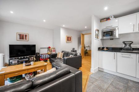 1 bedroom flat to rent - Photo 3