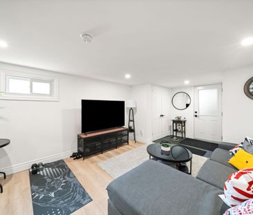 For Lease - 6 Corbett Crescent, Aurora, Ontario - Photo 6