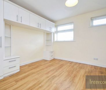 Plantation Close, CB11, Saffron Walden - Photo 3