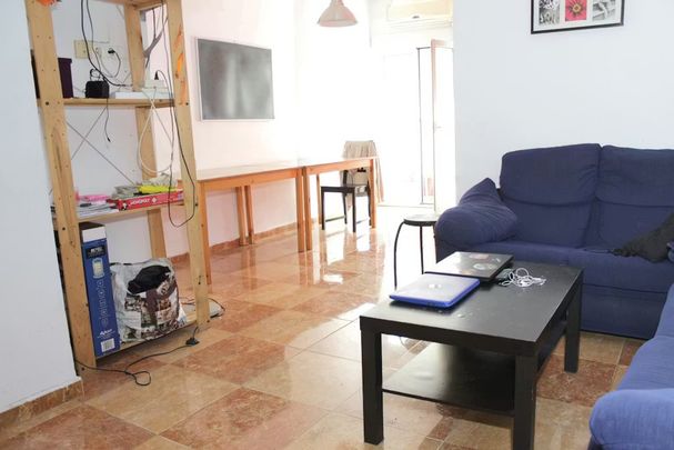 Calle Sol, Sevilla, Andalusia 41003 - Photo 1