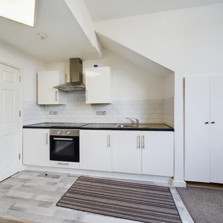 1 bedroom flat to rent - Photo 1