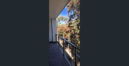 Modern and Luxurious New Home Minutes from the CBD - Photo 2