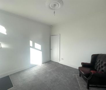 2 bedroom house to rent - Photo 1