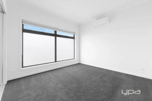 Dream Home in this Stunningly built Townhouse! - Photo 1