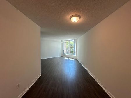 For Lease - 942 Yonge Street Unit# 207, Toronto, Ontario - Photo 2