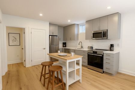 For Lease - 696 Winona Drive Unit# B, Toronto, Ontario - Photo 3