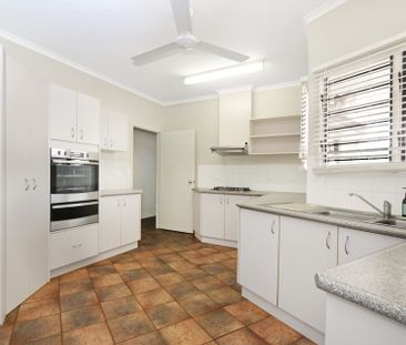 74 Callistemon Drive - Photo 1