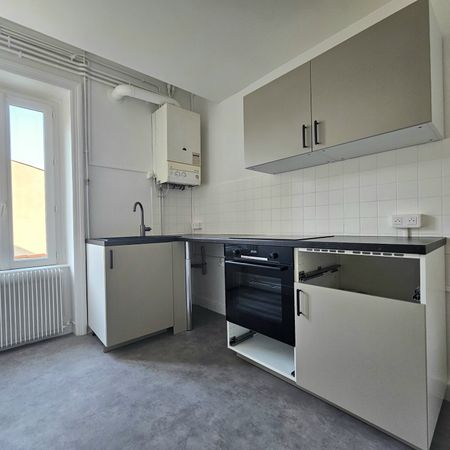 Location Appartement 2 pièces 40m² AUBIERE 63170 - Photo 3