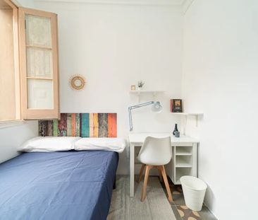 Carrer de Santa Anna, Barcelona, Catalonia 08002 - Photo 6