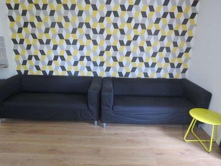 Bedroom Detached House In Ensbury, BH10 - Photo 3