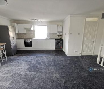 2 bedroom flat to rent - Photo 6