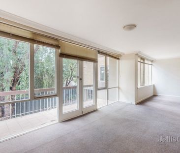 3/2 Theodore Court, Toorak - Photo 6