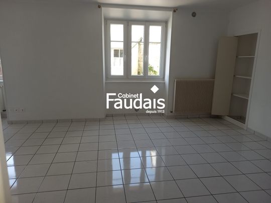 Location Appartement 1 pièce 33m² ISIGNY SUR MER 14230 - Photo 1