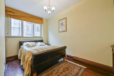 3 bedroom flat to rent - Photo 4