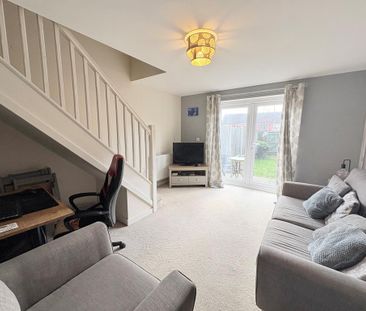 2 bedroom terraced house to rent - Photo 2