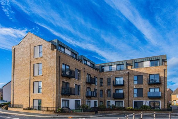 2 bed Apartment To Let - Photo 1