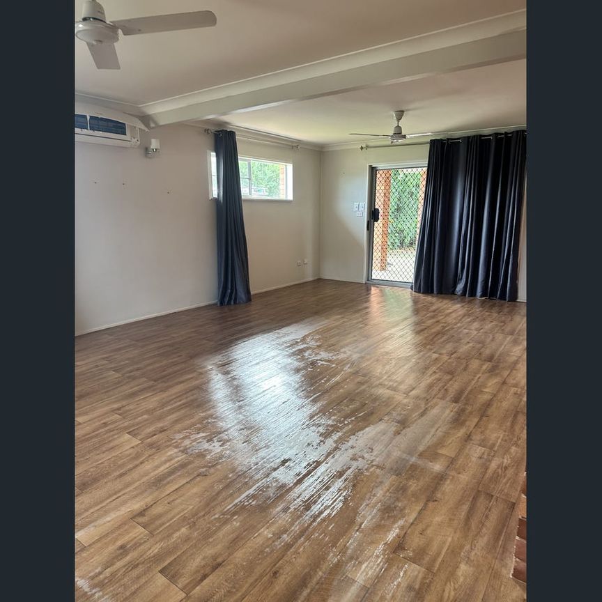 Family Home in a Cul De Sac - Photo 1