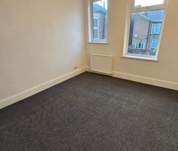 2 bed Terraced - To Let - Photo 2