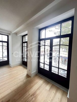 3 bedroom luxury Apartment for rent in Porto, Portugal - Photo 1