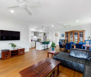 Spacious Family Home on Corner Block ! - Photo 3