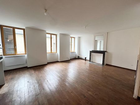 Location Appartement 6 pièces 97m² TARBES 65000 - Photo 2