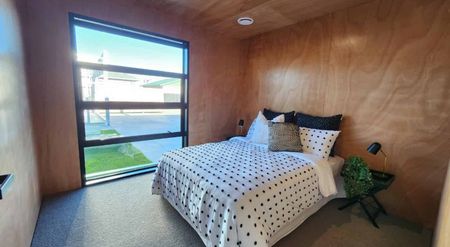 Fully Furnished Three bedroom home - Photo 5