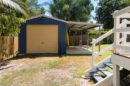 Relaxed Lakeside Living in Beautiful Boreen Point - Photo 5