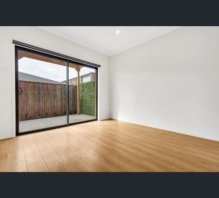 35 Bisham Street, Mickleham, Vic 3064 - Photo 3