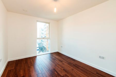 1 Bed Flat, Atkins Square, E8 - Photo 3