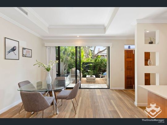 Riverside Living in central Indooroopilly - Photo 1