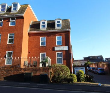 1 bedroom retirement property to rent - Photo 5