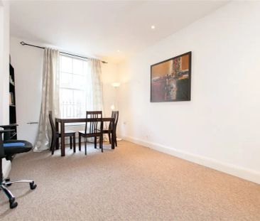 3 bedroom flat in Angel - Photo 6