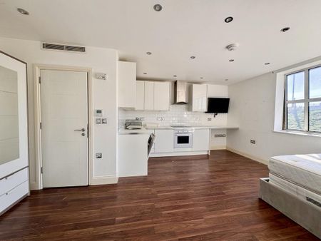 Studio to rent - Photo 5