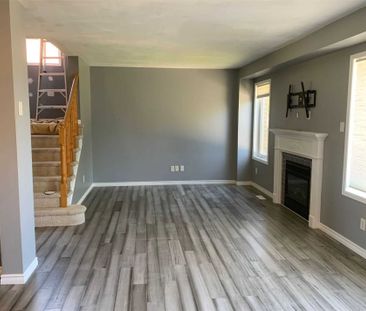 For Lease - 136 Tunbridge Road, Barrie, Ontario - Photo 3