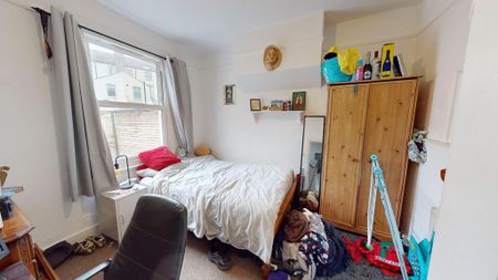 5 bedroom terraced house to rent - Photo 3