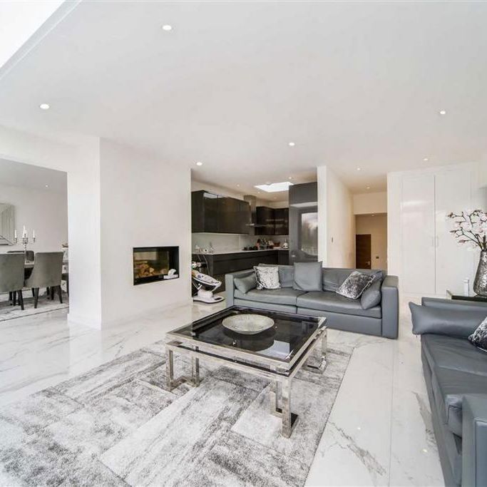 3 bedroom detached house to rent - Photo 1