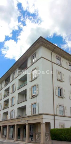 Appartement de 3.5 pièces au 4ème étage avec deux balcons - Foto 1