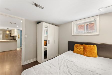 For Lease - 207 Cedarvale Avenue Unit# Lower, Toronto, Ontario - Photo 4